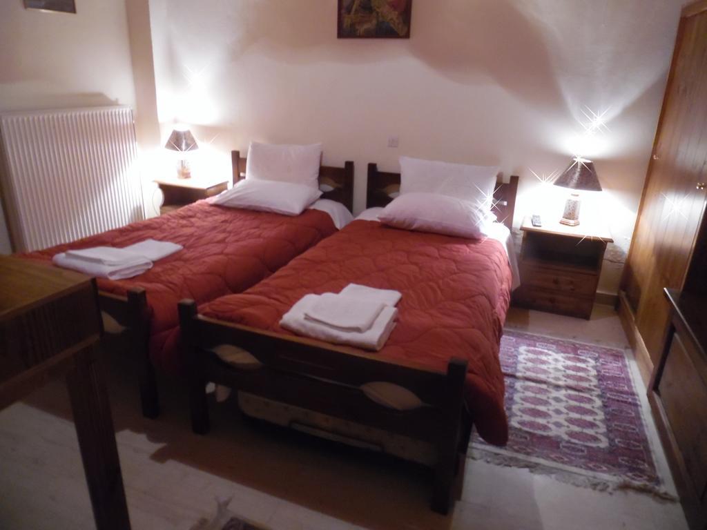 Elatos Rooms Mikro Chorio (Central Greece) Quarto foto