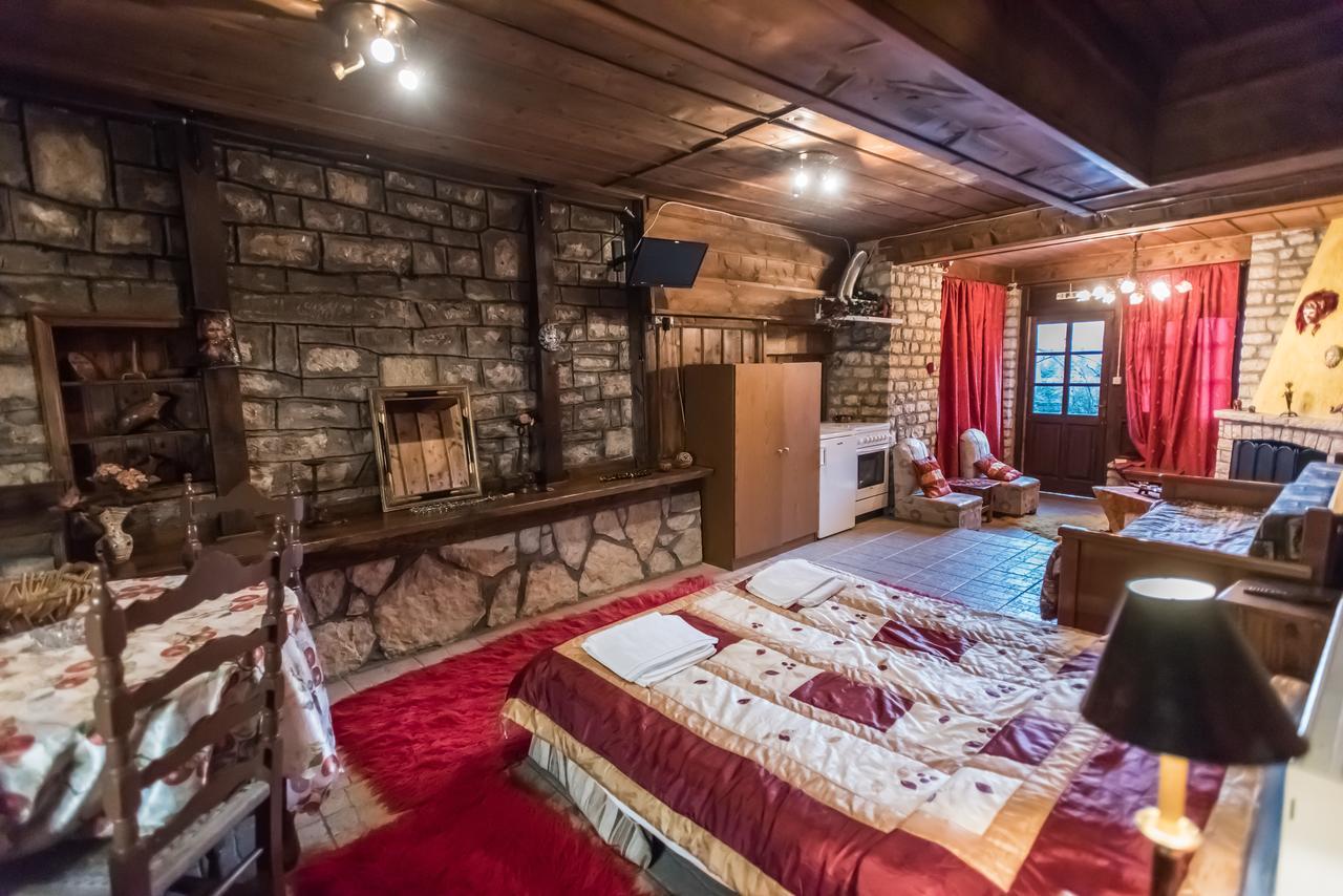Elatos Rooms Mikro Chorio (Central Greece) Exterior foto